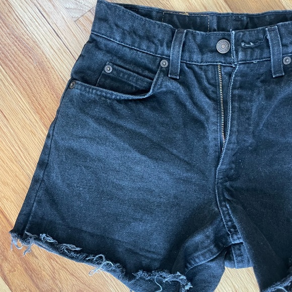 Vintage Levi’s 565 Wide Leg Student black denim shorts size 27 - Picture 2 of 6